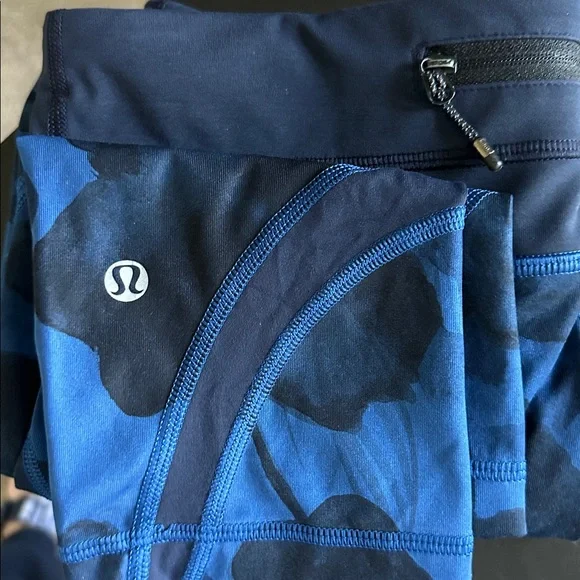 Lululemon Athletica Leggings - Picture 8 of 8